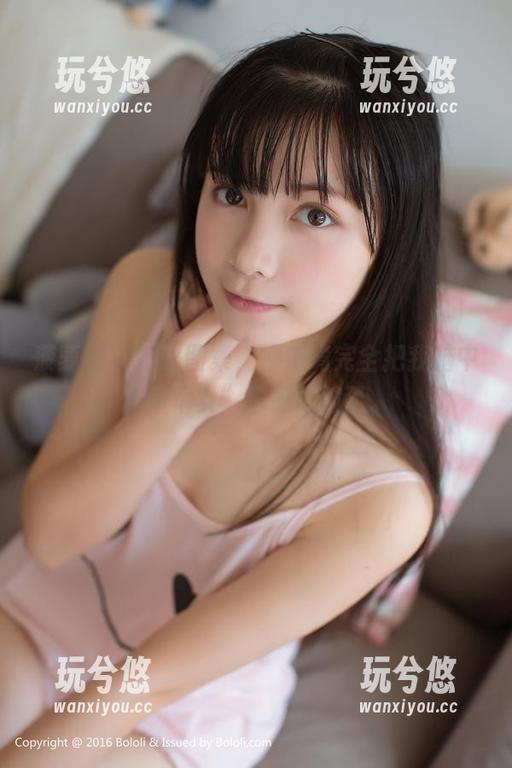菠萝社-柳侑绮 菠萝社 - 制服图集,柳侑绮完全把我脑中“乖乖女”形象打破了。