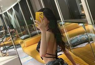 微密圈 – 夏日微风与葛征的高清写真，随便一拍就高能，尴尬倒是备受考验。