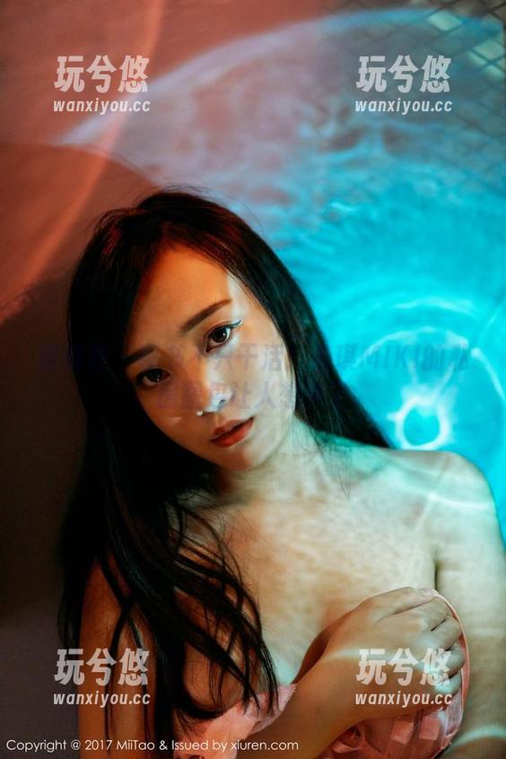蜜桃社-米琪MIKI 蜜桃社 - 秘书不只干活!米琪MIKI的私房图包让人想多了