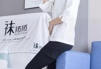 袜啵啵 – 甜甜圈的眼镜趣事，通过最新的写真说啥呢？