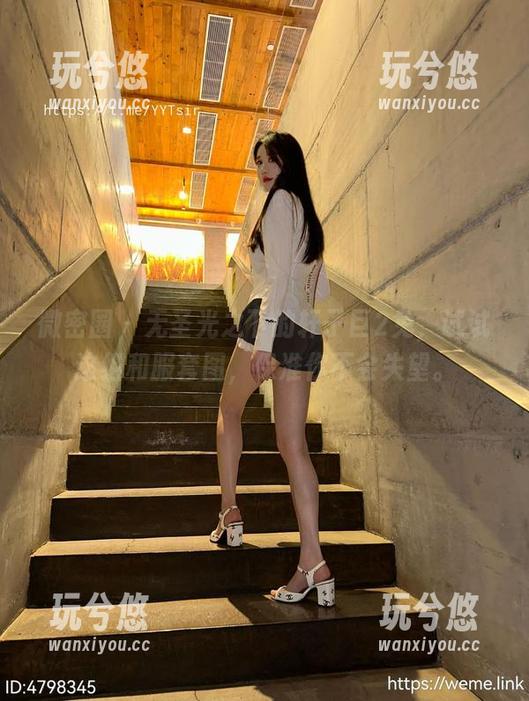 轩子巨2兔 微密圈 - 无圣光之下的轩子巨2兔,试试这组和服套图,保准你不会失望。