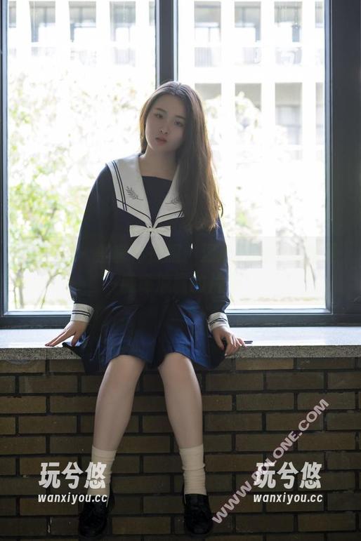 轰趴猫 - 整套体操服，温心怡的作品像是随意流露的片段