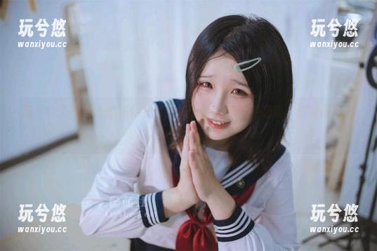阿半今天很开心的连体衣套图，下载之前先深呼吸，这种画风没见过。