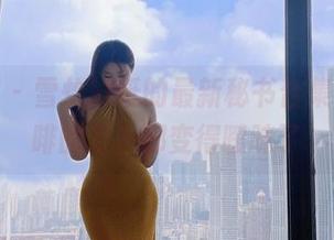 微密圈 – 雪怡妹纸的最新秘书合集，连咖啡的芳香都变得暧昧了