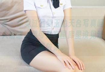 青豆客 – 你见过吕梦玉的天台写真吗？不怕让人偷瞄，那可是在图库里没见过的眼罩效果。