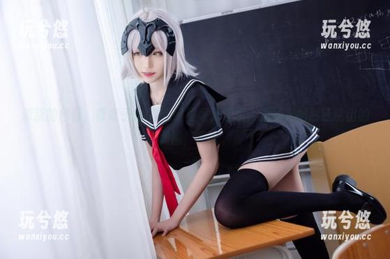 清新的色调，青青子Js在和服里毫无畏惧，无圣光居然还能出的美图，我服。